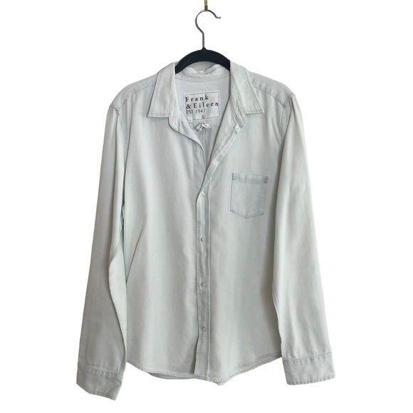Frank & Eileen Button Down Top - Picture 1 of 3